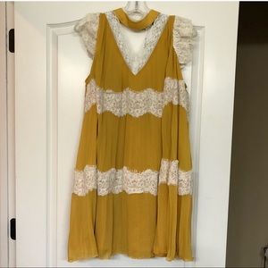 Endless rose yellow and lace dress